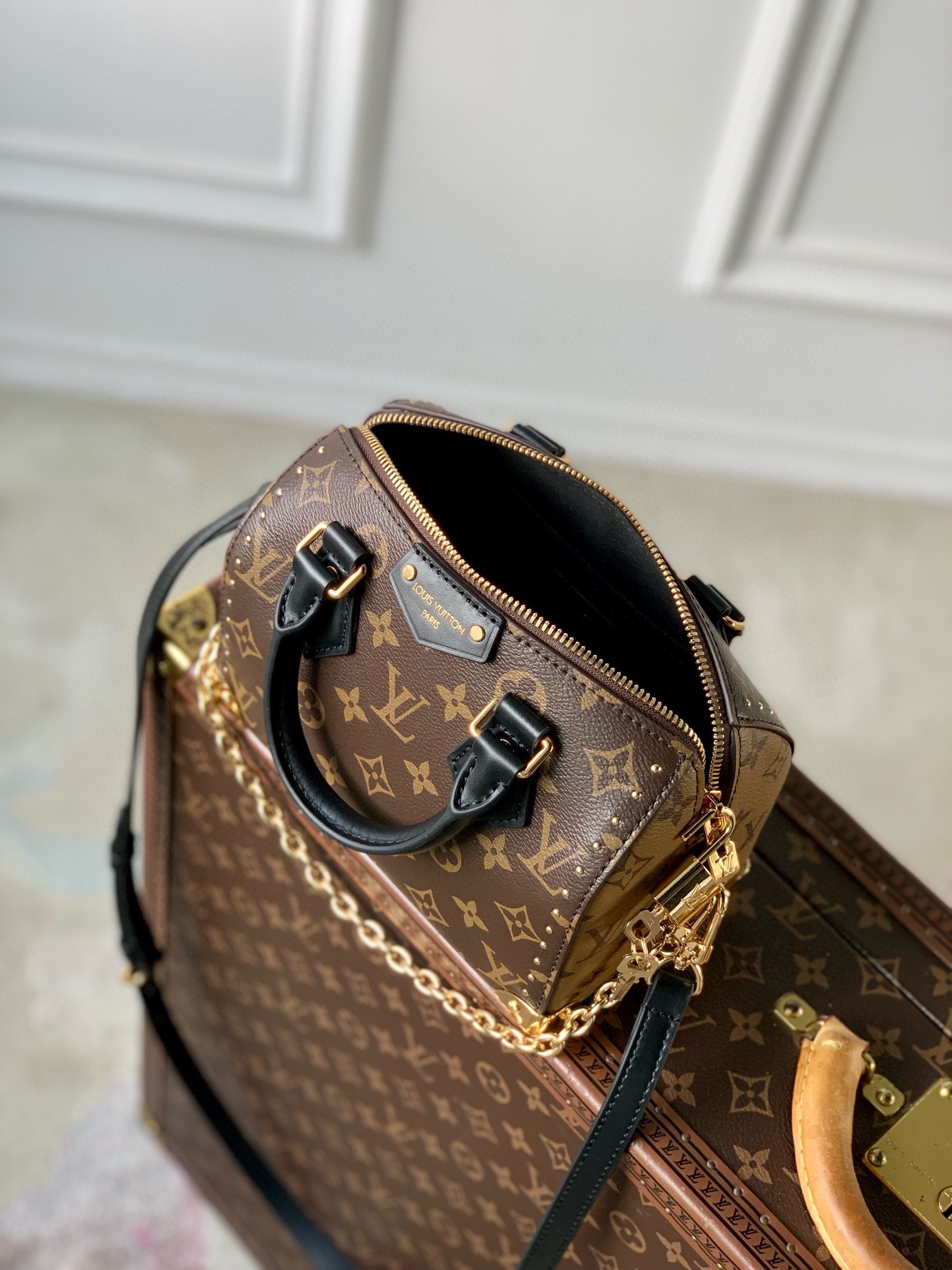 LV M13146 Speedy Trunk 20