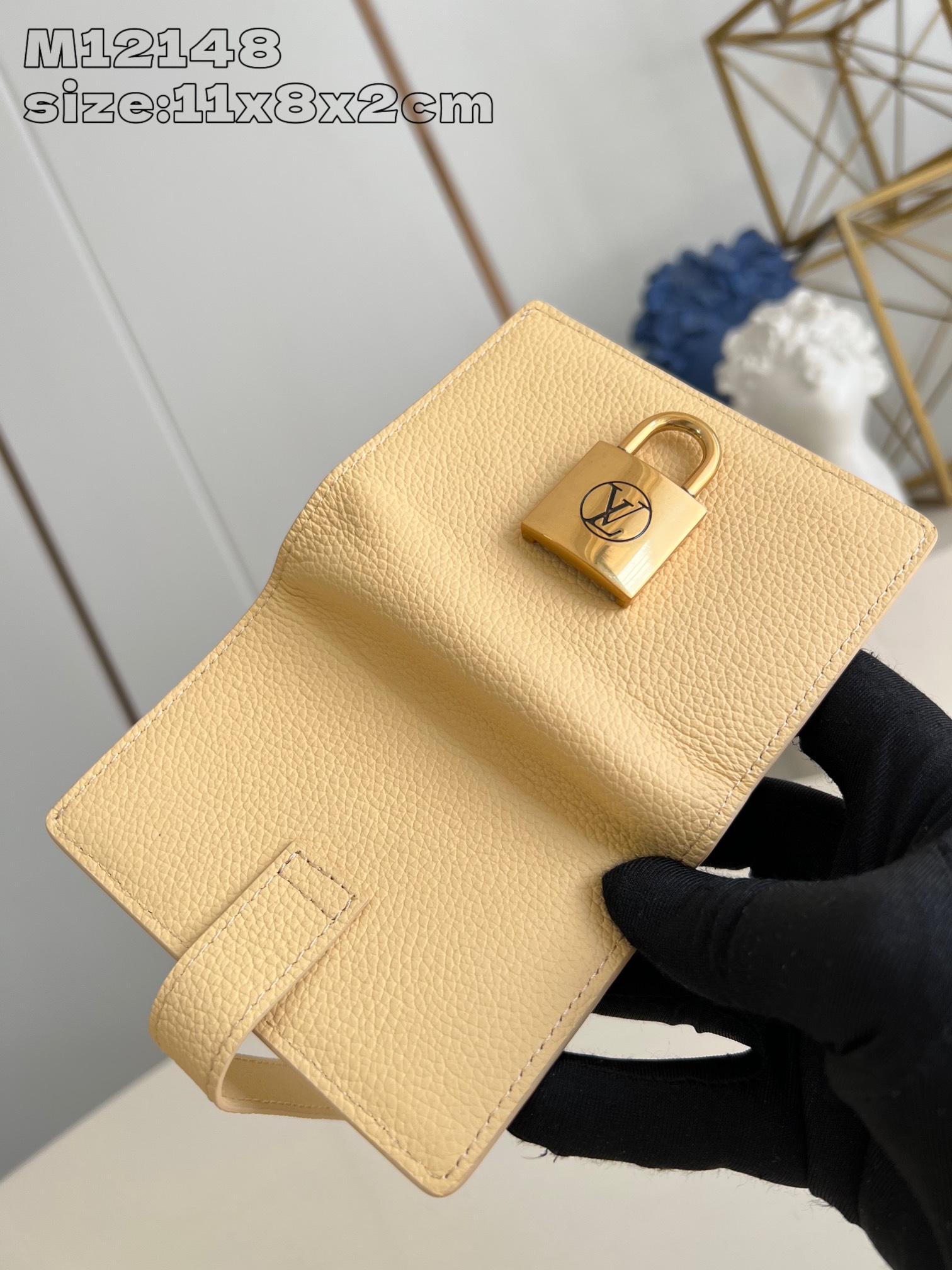 LV-M12148-Low Key wallet