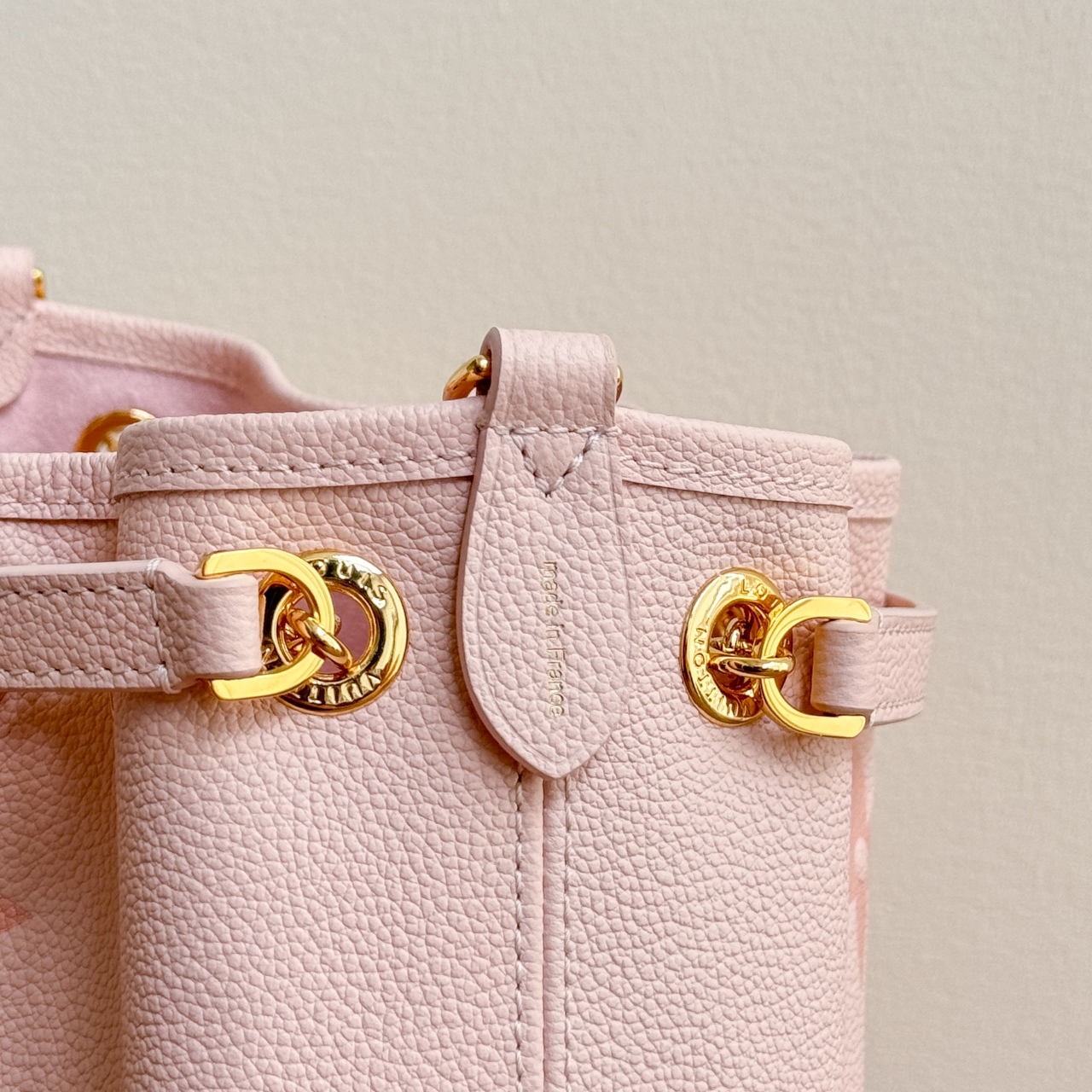 Louis Vuitton-M46492