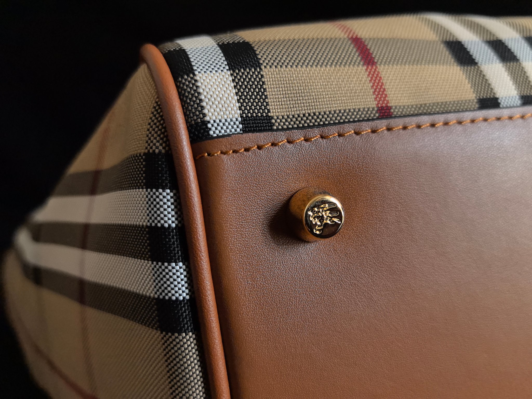 burberry-haymarket check