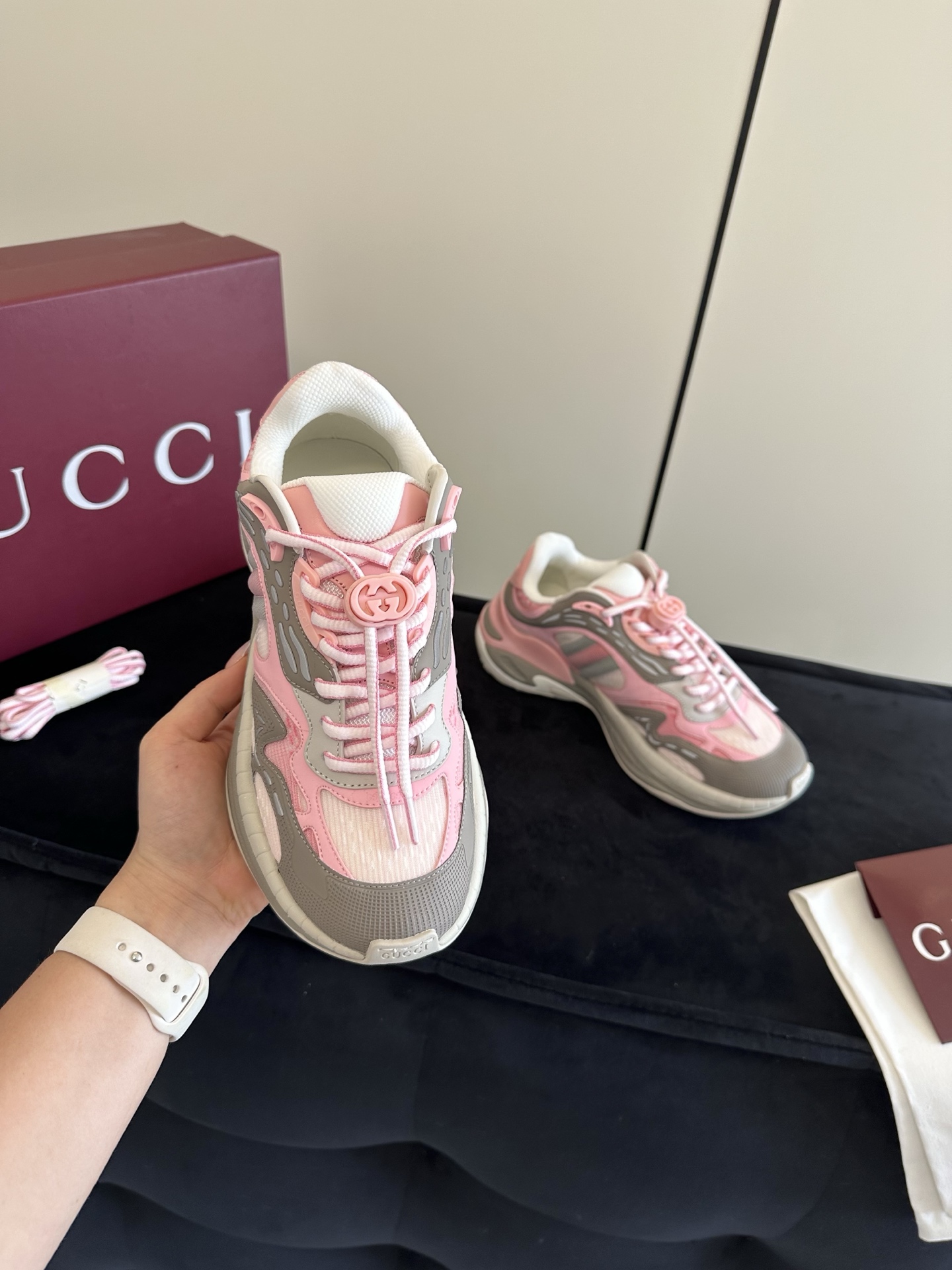 Women's Gucci 2.0 trainer