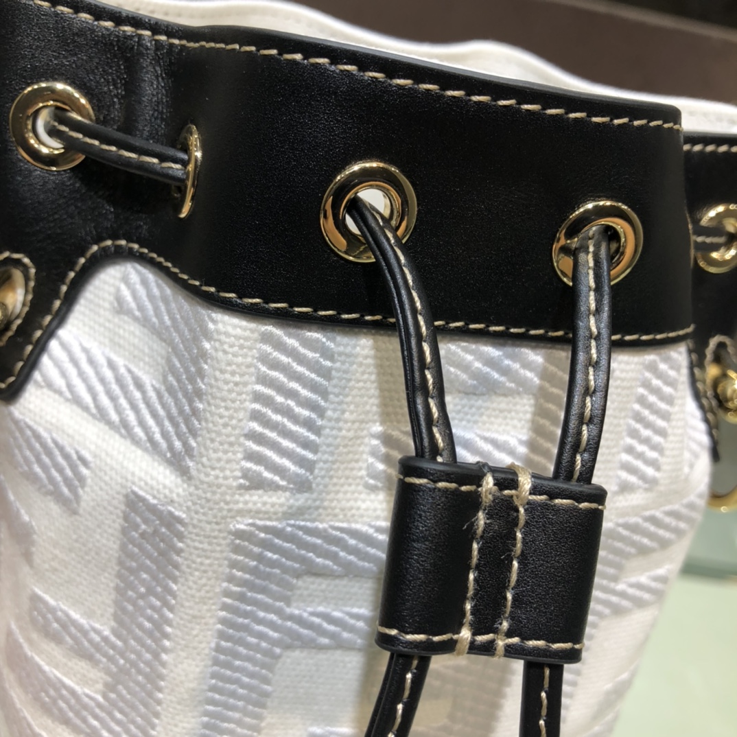 FENDI-White Denim FF Logo Embroidered Bucket Bag