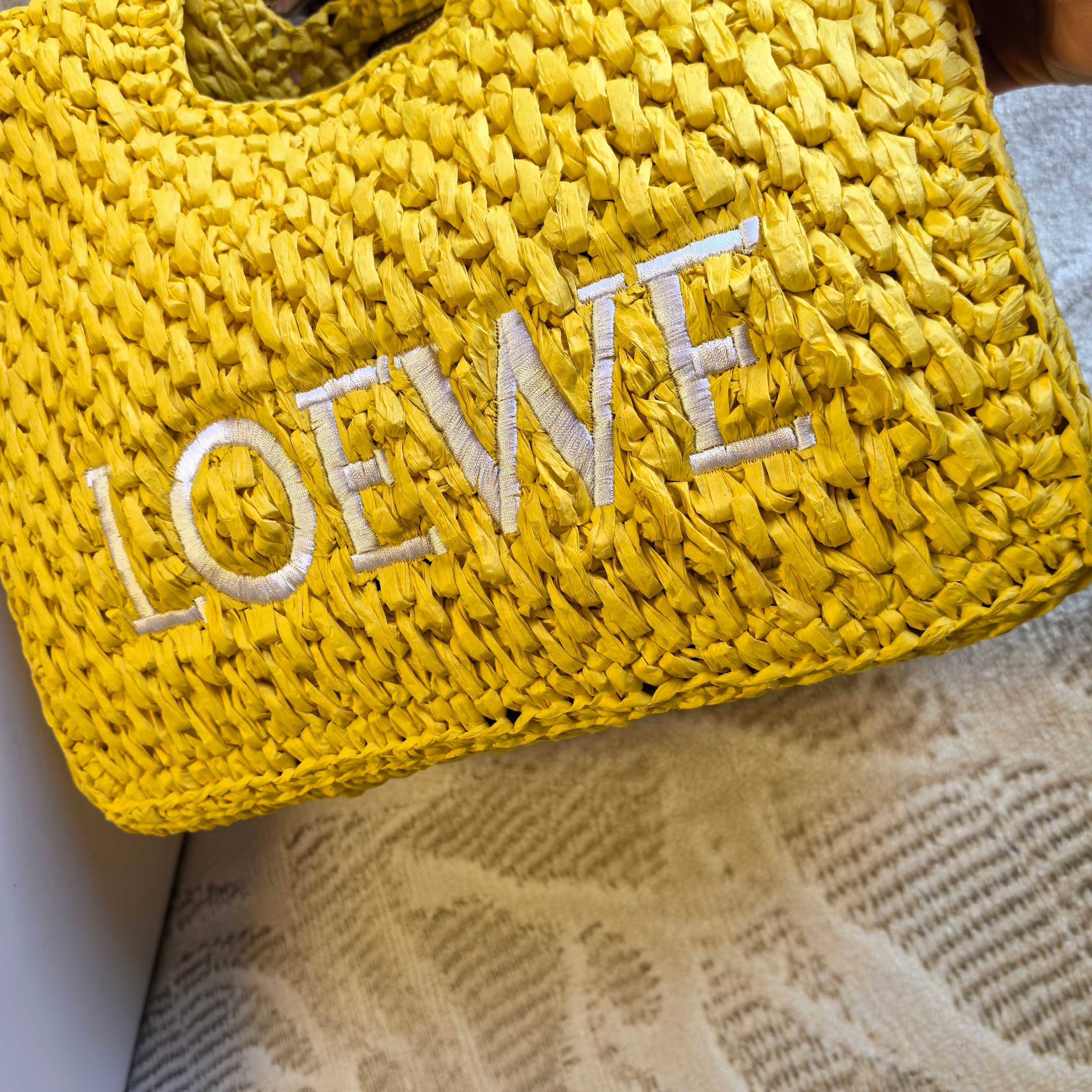 LOEWE Vegetable basket bag
