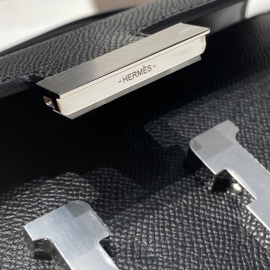 𝐇 -Cᴏɴsᴛᴀɴᴄᴇ ᴇʟᴀɴ Black silver