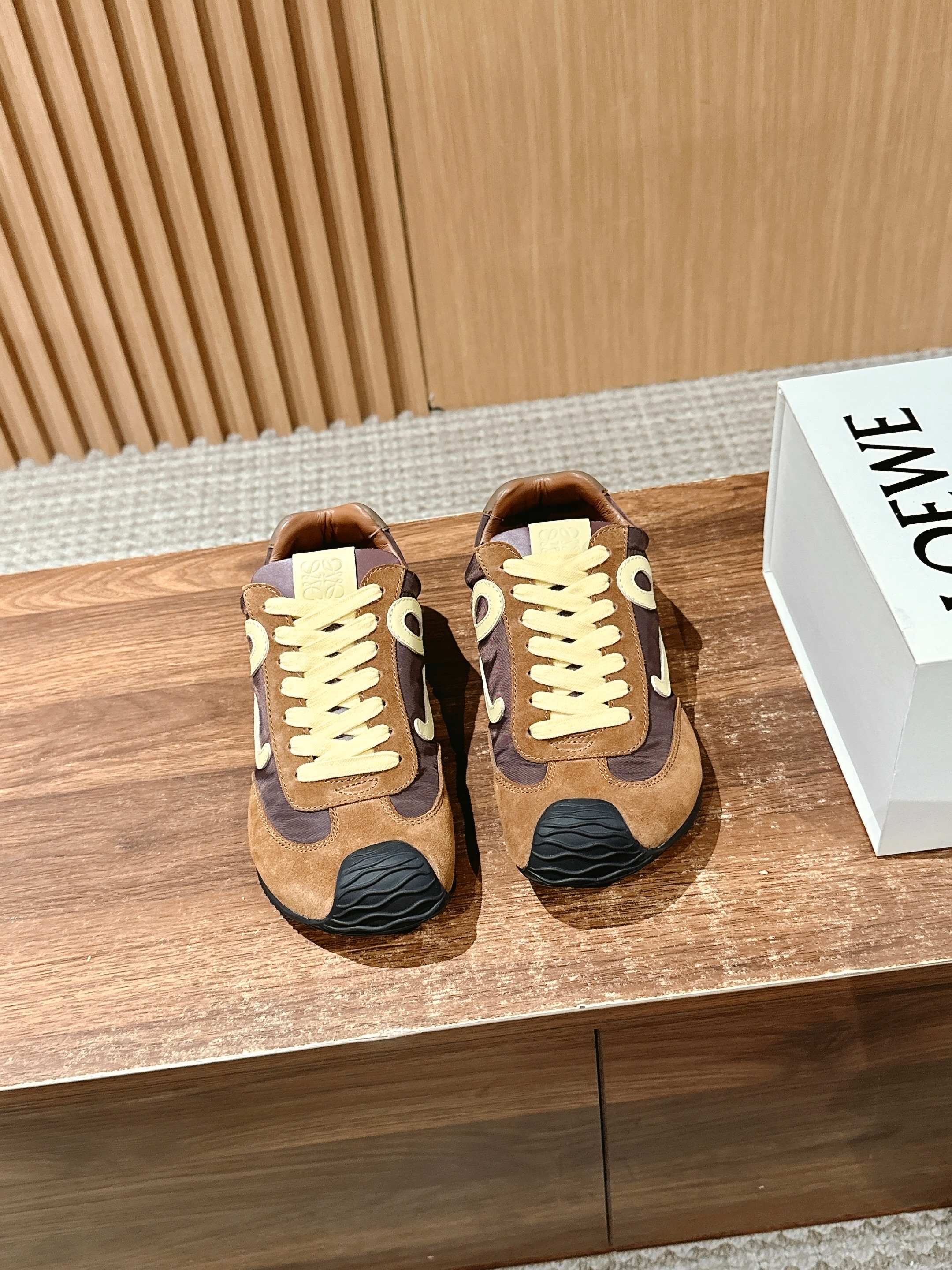 Loewe Ballet Runner 2.0 in nylon and calfskin - Brown/Yellow/Blue