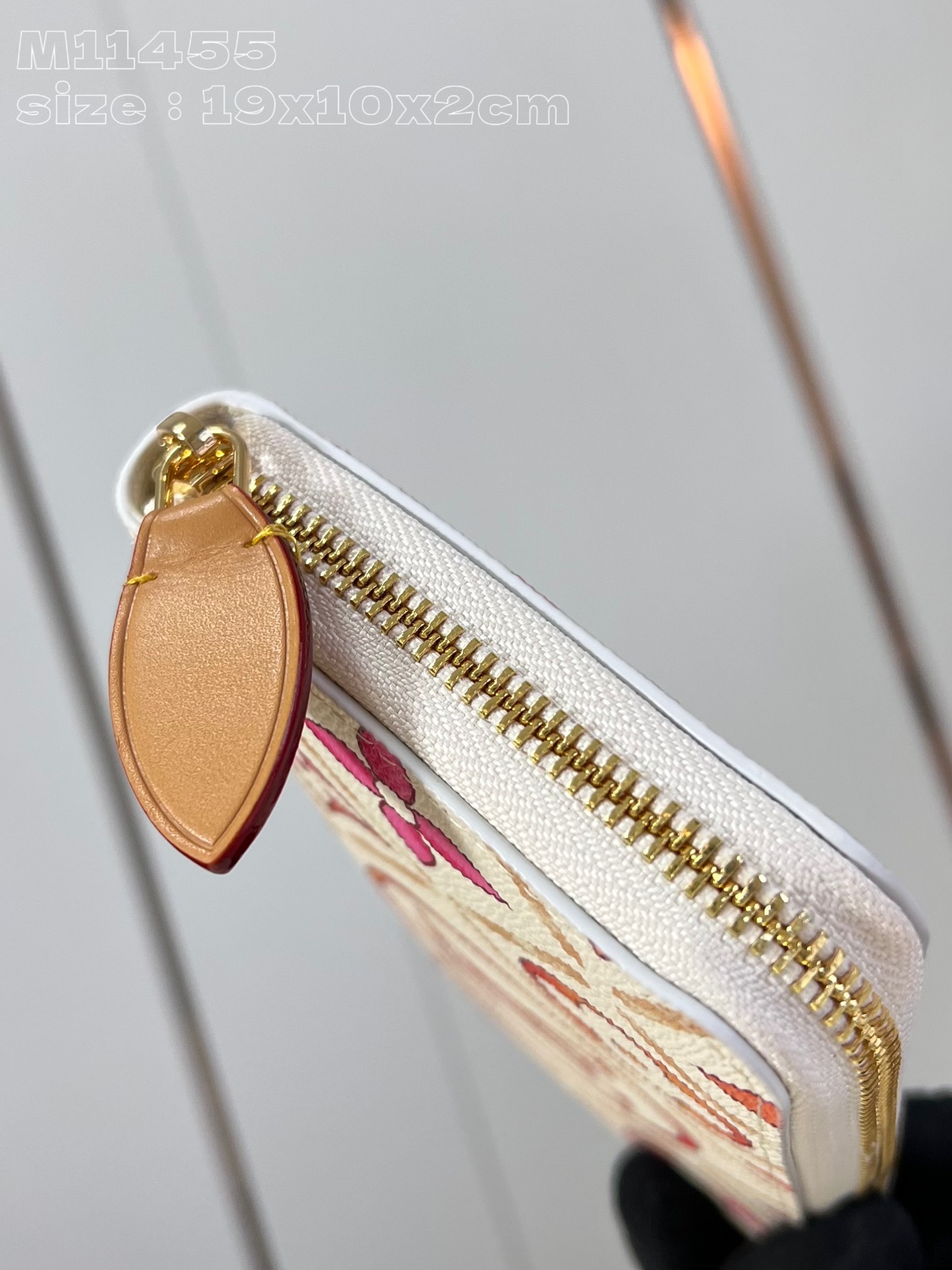 LOUIS VUITTON By The Pool Zippy Wallet M11455