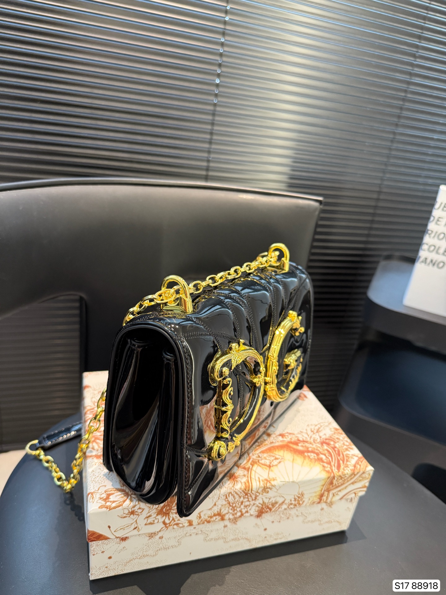 Dolce & Gabbana logo-plaque crossbody bag