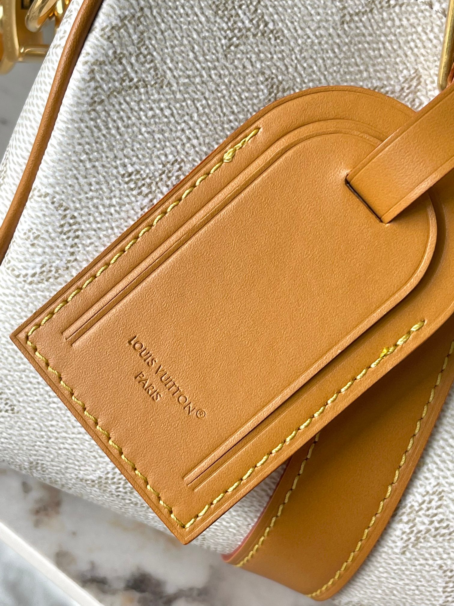 Louis Vuitton M15706 Keepall Bandoulière 25 series