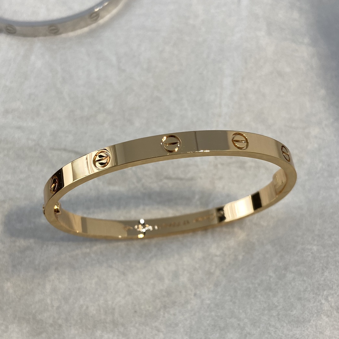 Cartier-Love bracelet