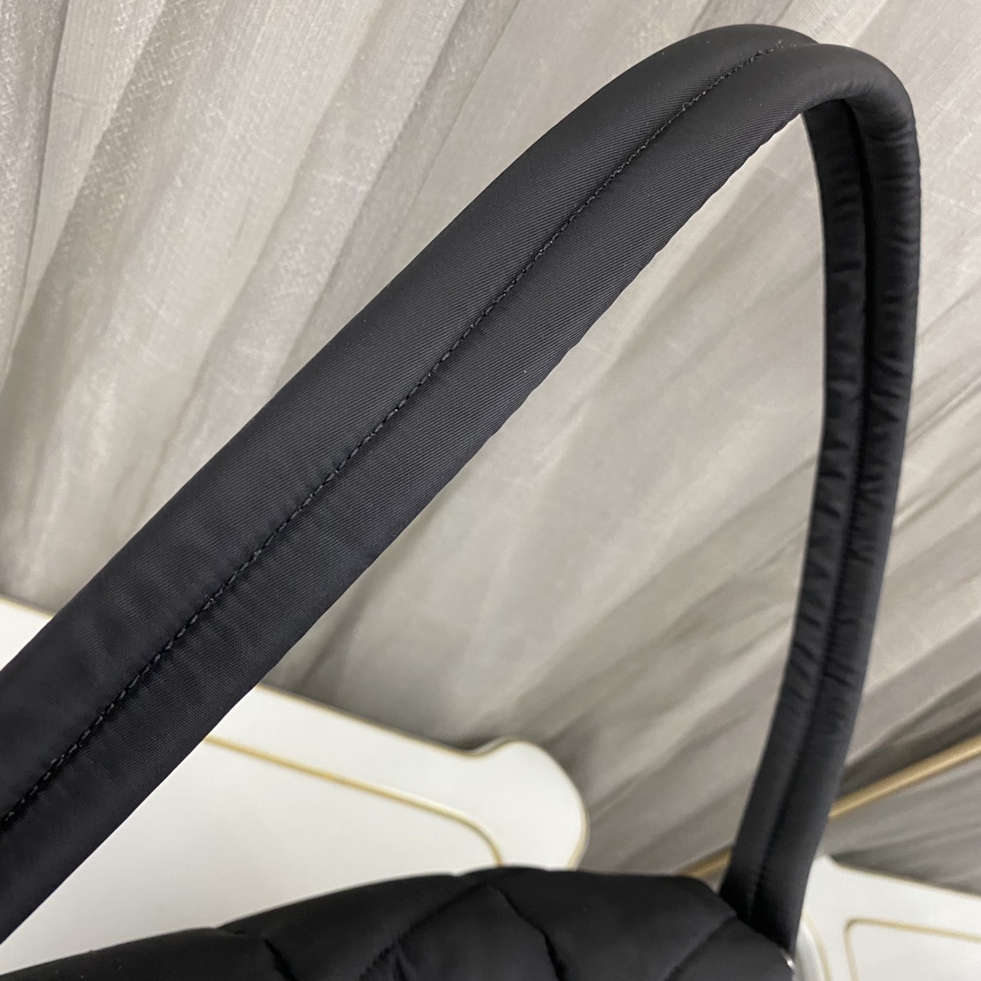 YSL 23 new Spring/Summer puffer Nylon Cloud bag