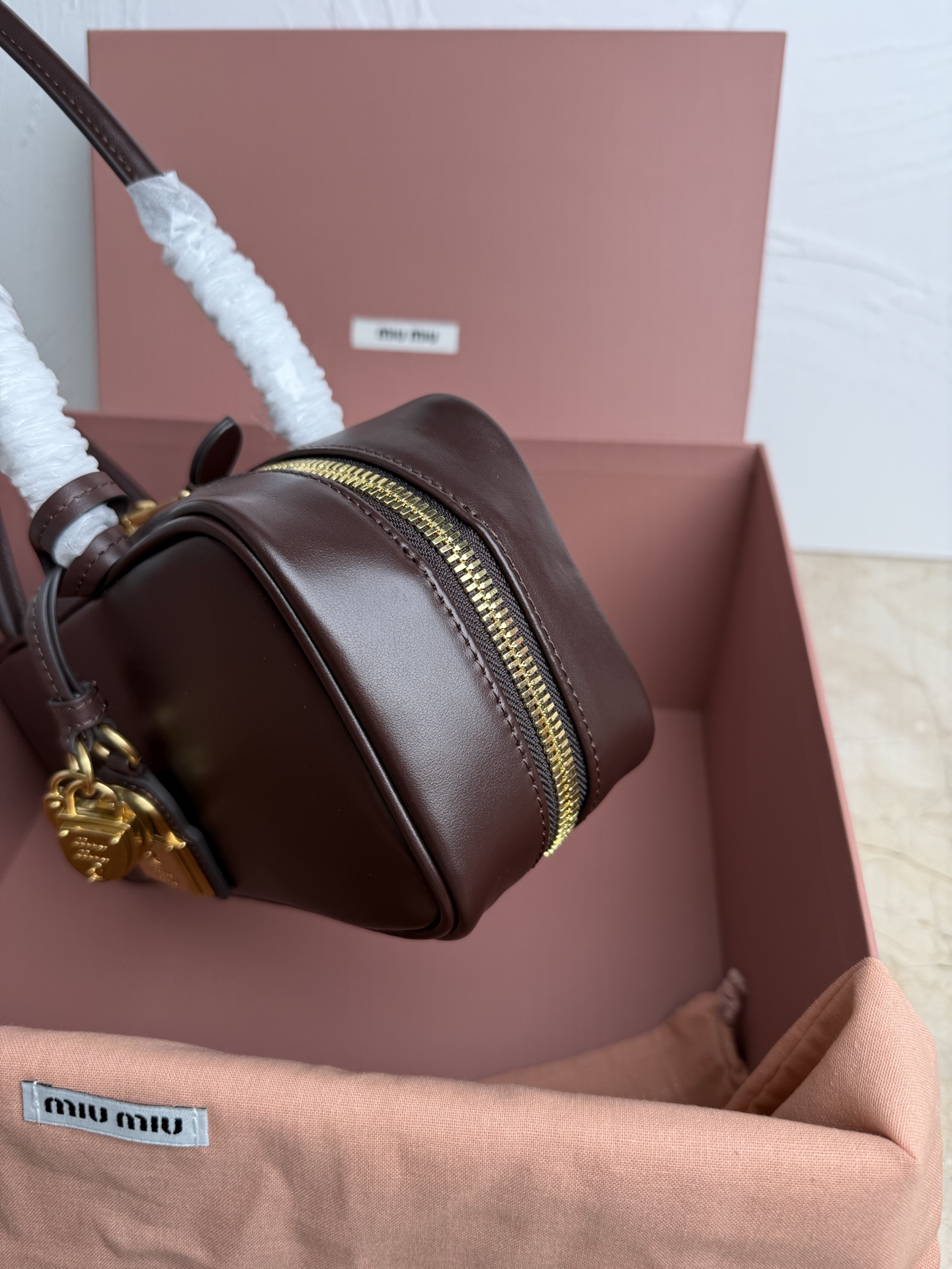 MiuMi*25ss shoulder bag