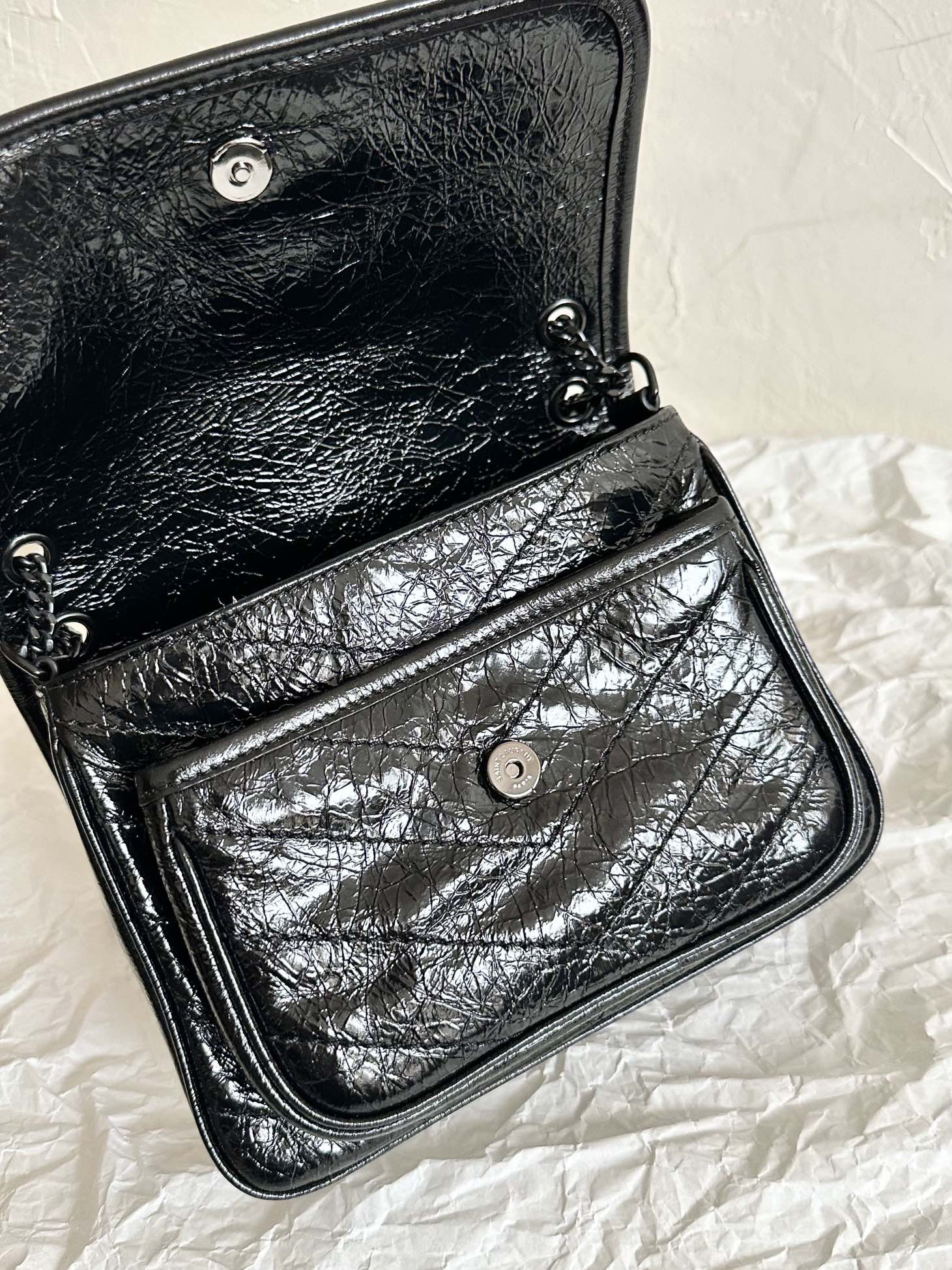 YSL Niki Oil Wax Leather in Black: Small Black Chain