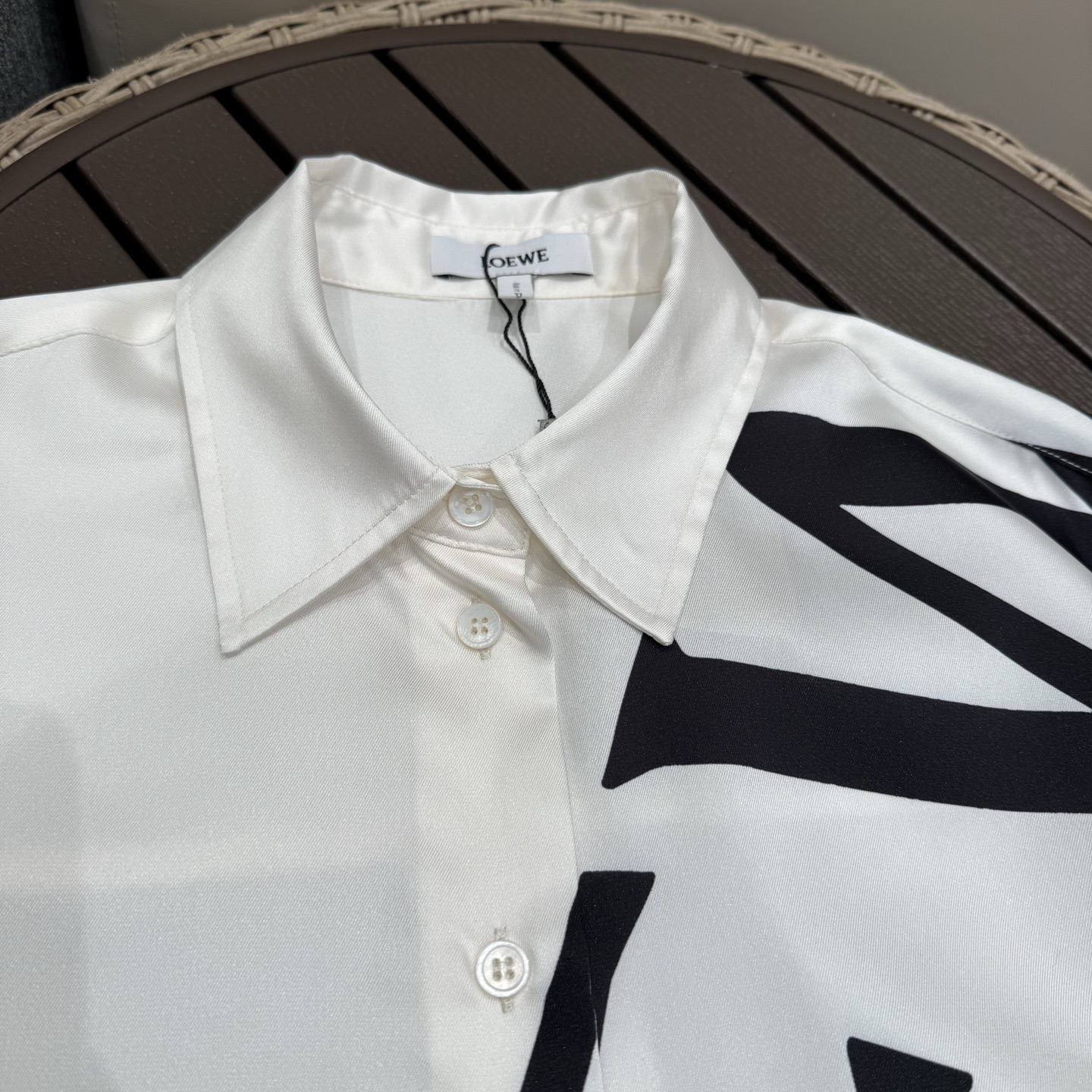 Loewe 2025 Spring/Summer Logo Print Loose Silk Satin Shirt