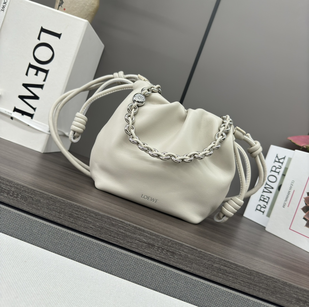 Medium Flamenco purse in mellow nappa lambskin