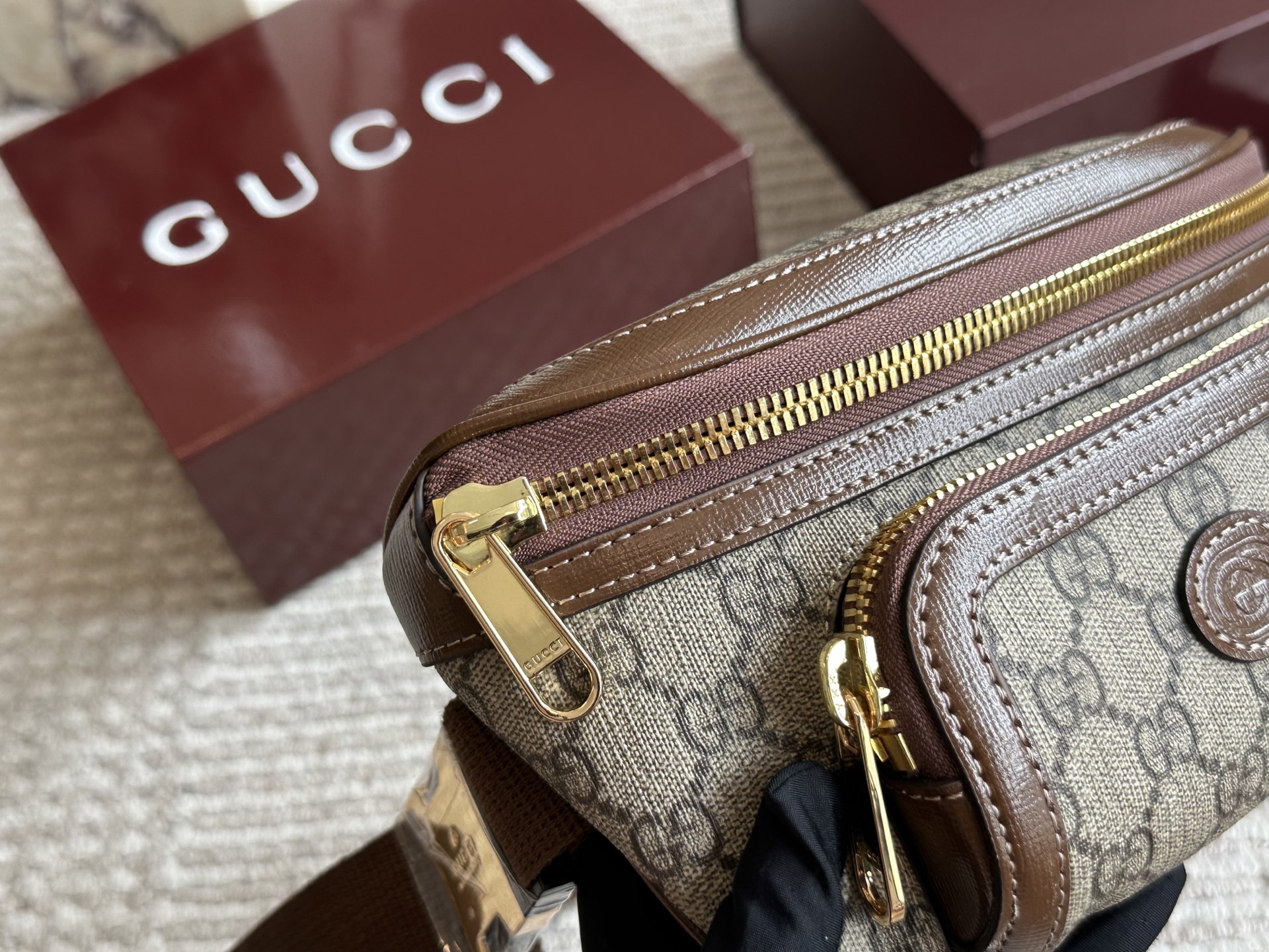 GUCCI Supreme medium belt bag