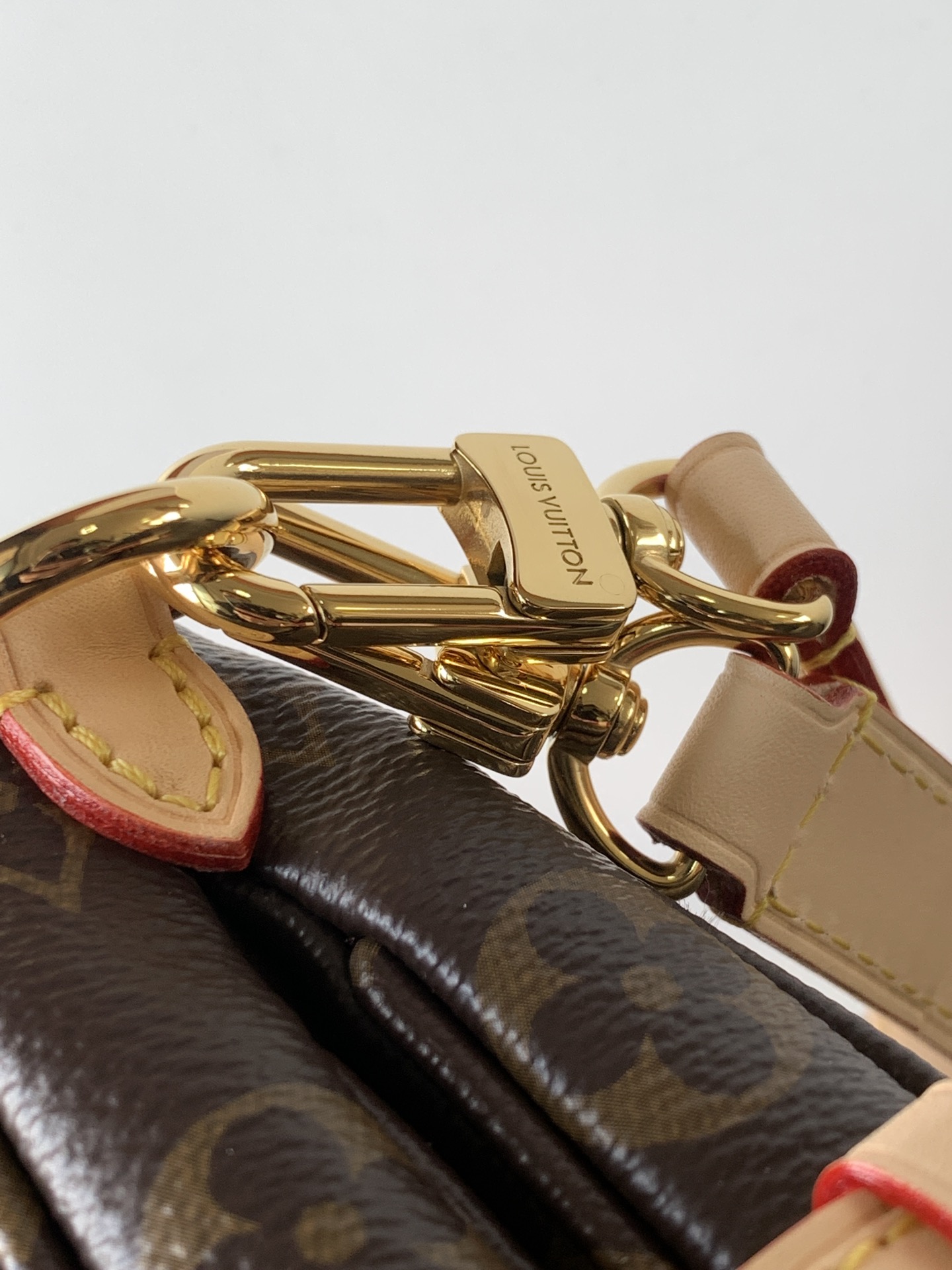 Louis Vuitton Monogram M46740 Saumur BB