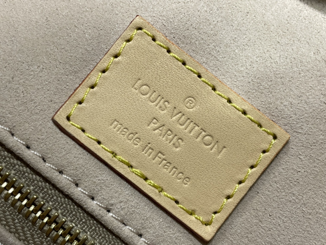 M45320-OnTheGo MM handbag