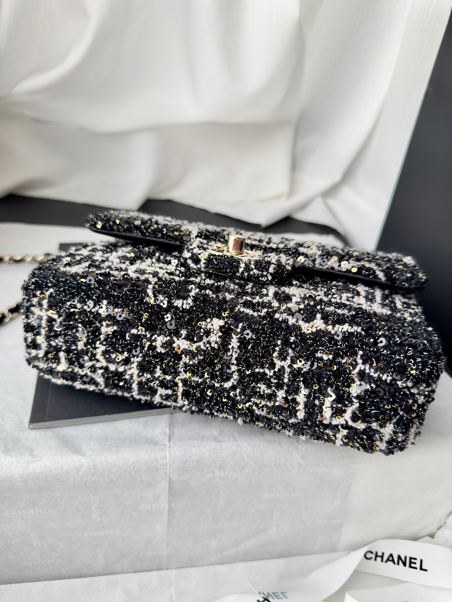 Sequin chain bag-black