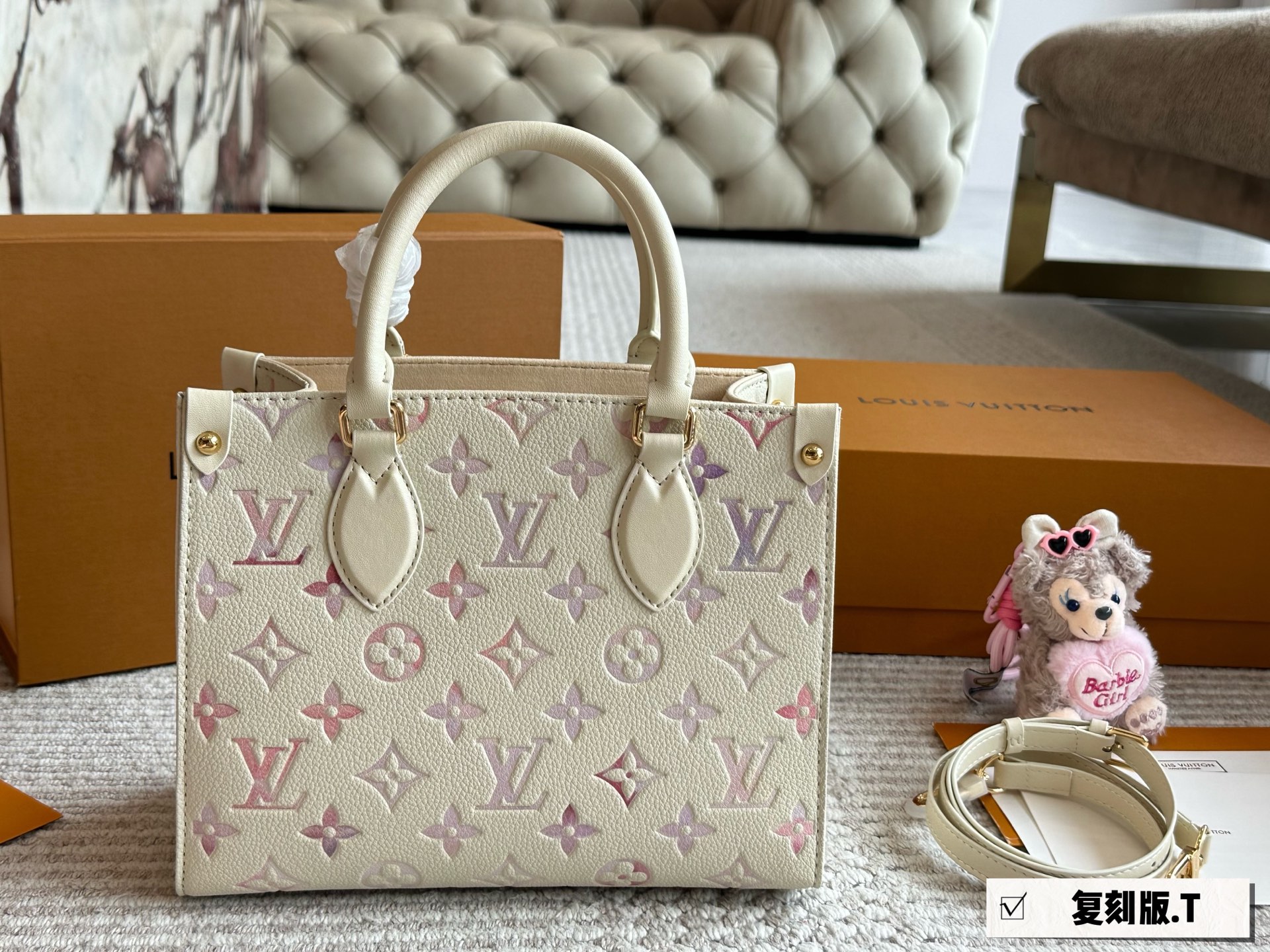 LV M25770 OnTheGo PM
