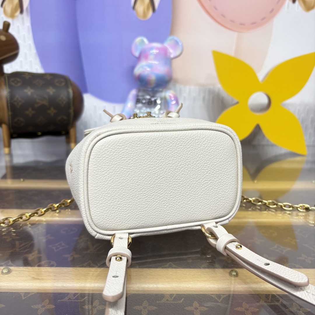 LV-M13656 Nano Noé Backpack