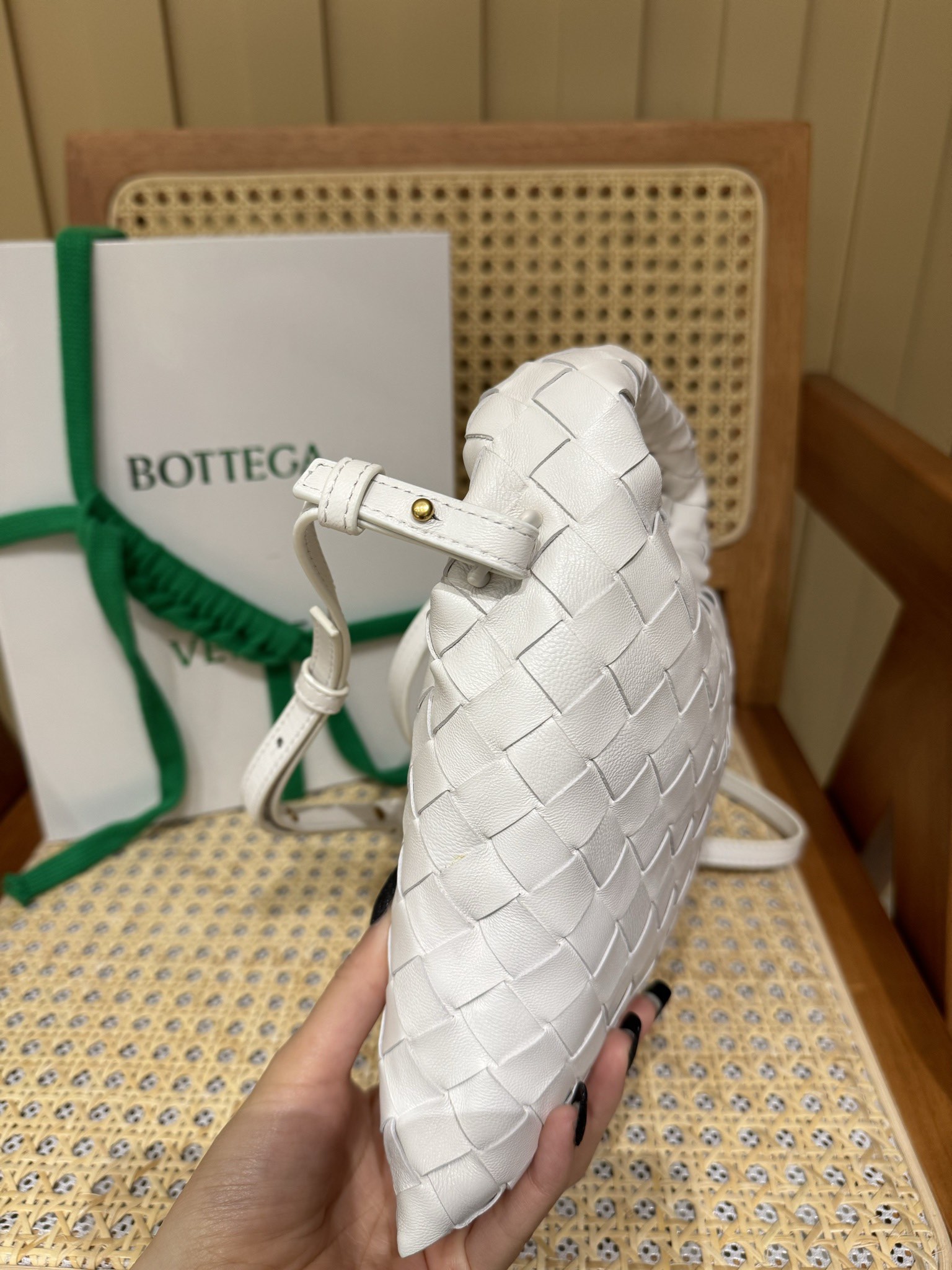 mini Hop crossbody bag Lotus Powder