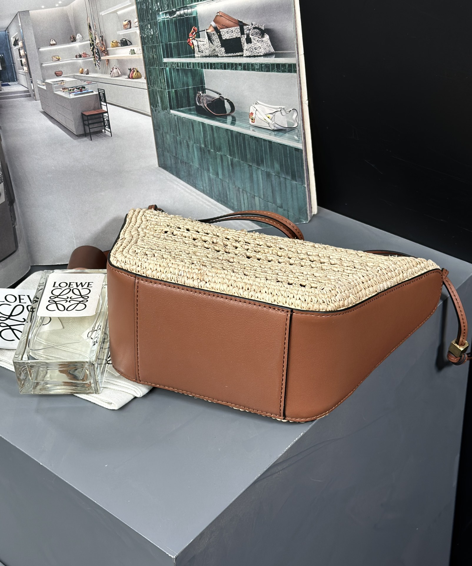 LOEWE Hammock Hobo Raffia Tote