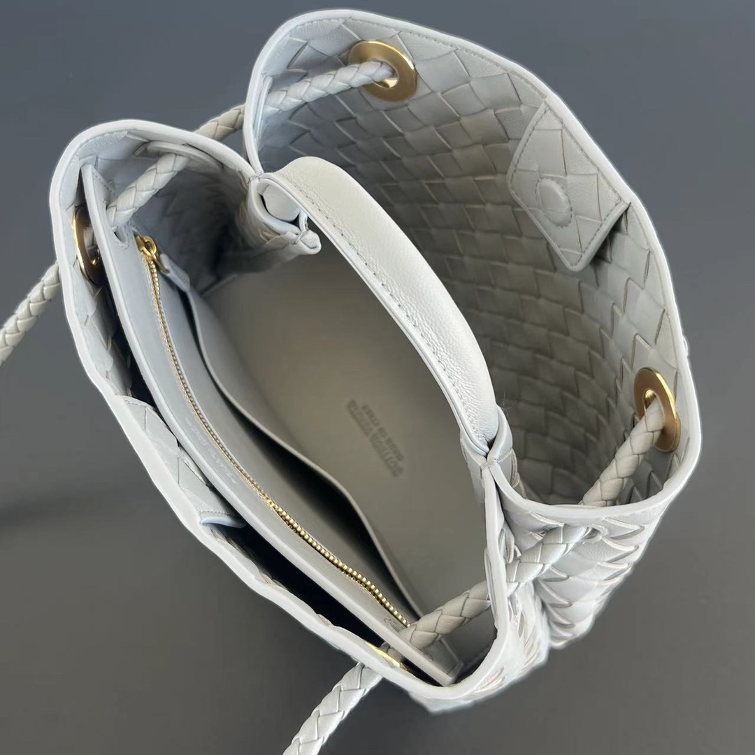 Bottega Veneta Andiamo -GrayNappa