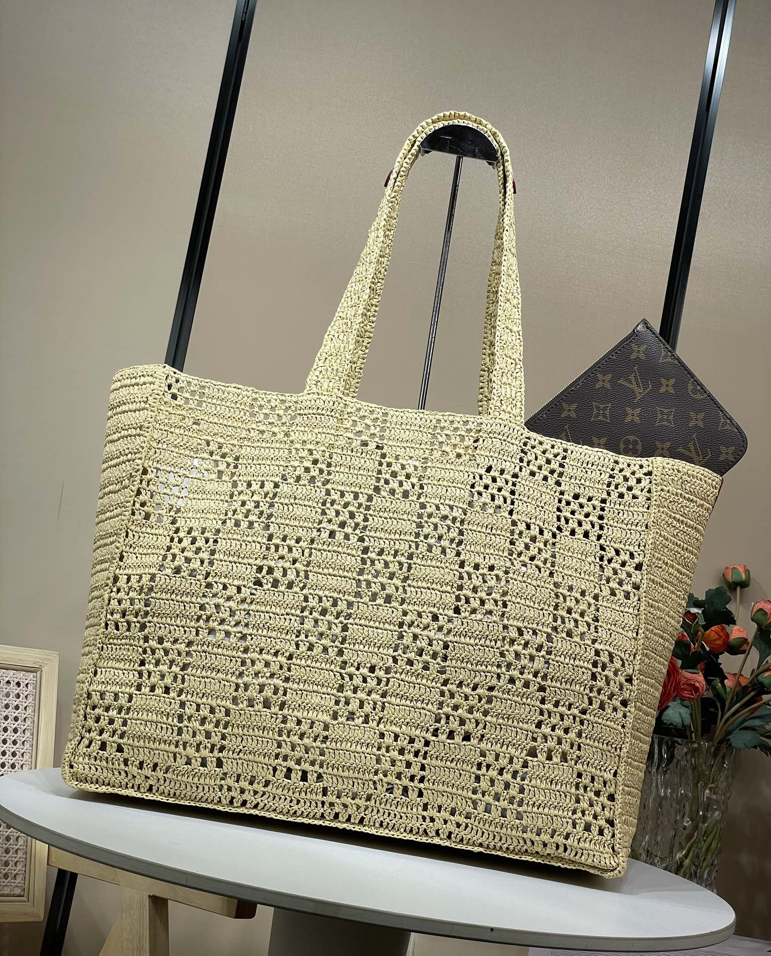 M25008-ONTHEGO handbag