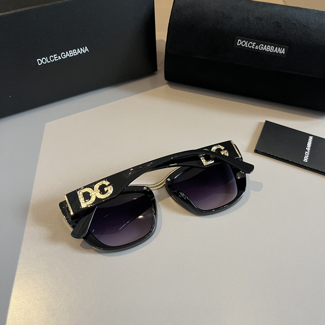 DOLCE & GABBANA Sunglasses