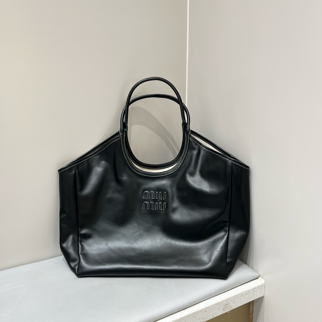 Miu Miu Ivy tote bag