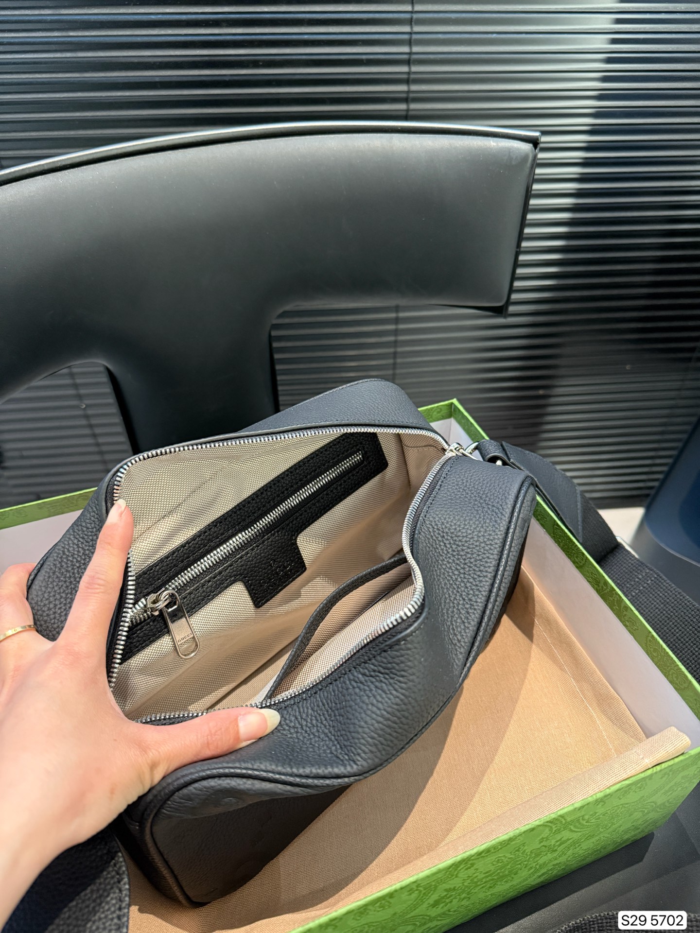 Gucci mini Jumbo GG messenger bag