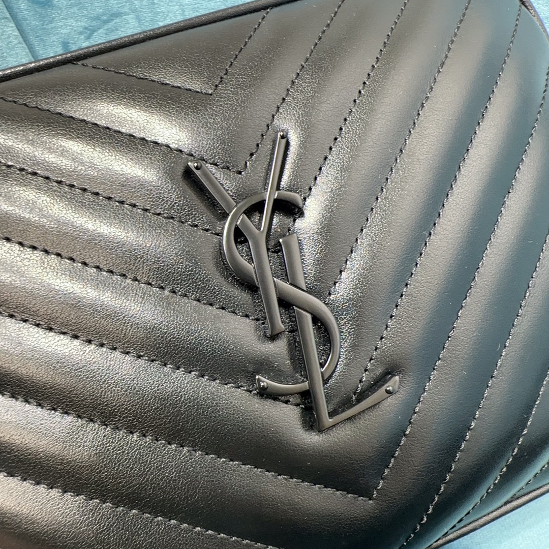 LOU quilted leather camera bag MONOGRAM SAINT LAURENT shoulder bag-black