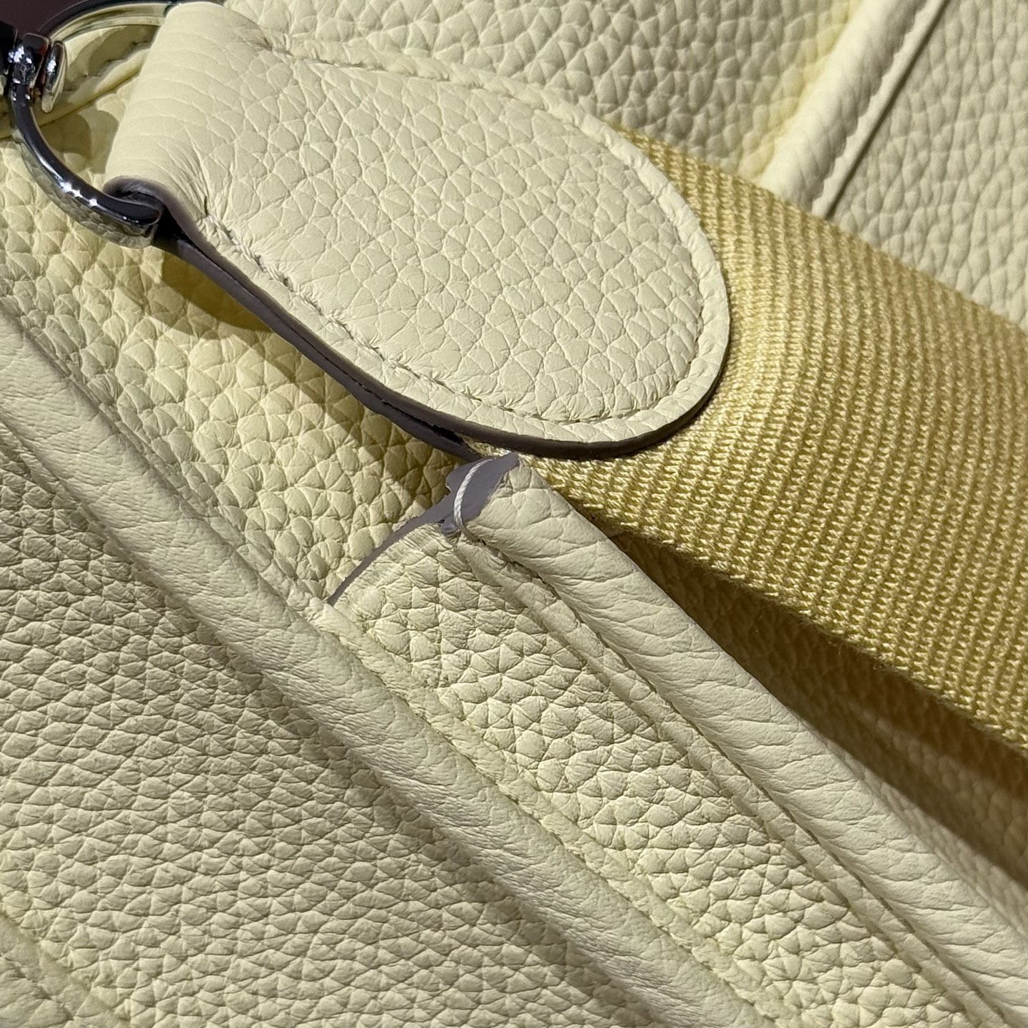 Hermès “Milton Yellow” Evelyne 29