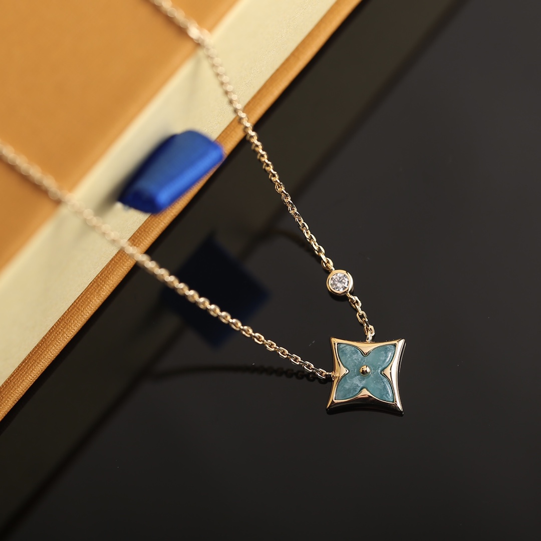 Q03276 Colour Blossom BB Star Pendant, Yellow Gold, Amazonite and Diamond