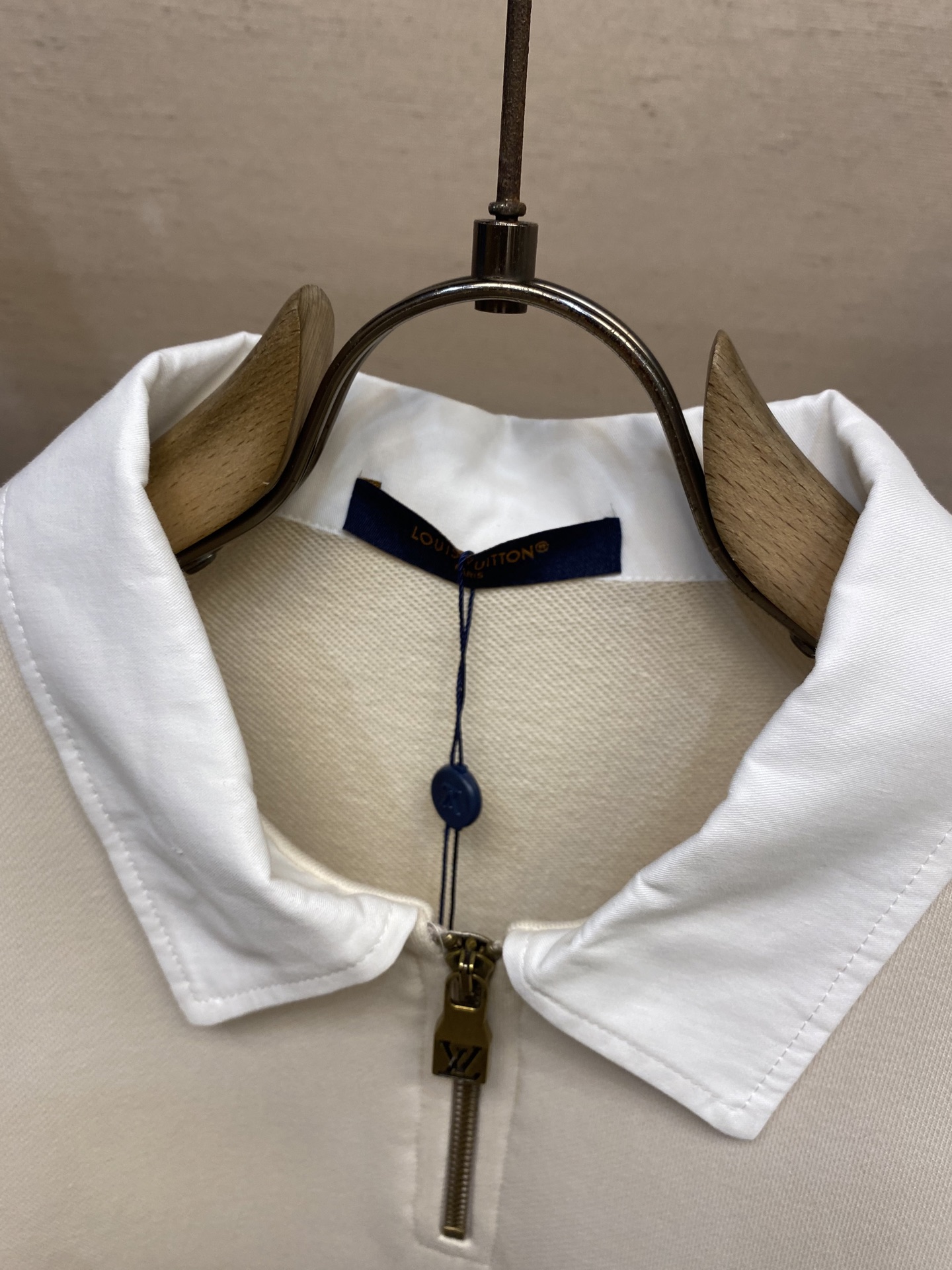 LV 1AHW32 Embellished Half Zip Sweatshirt