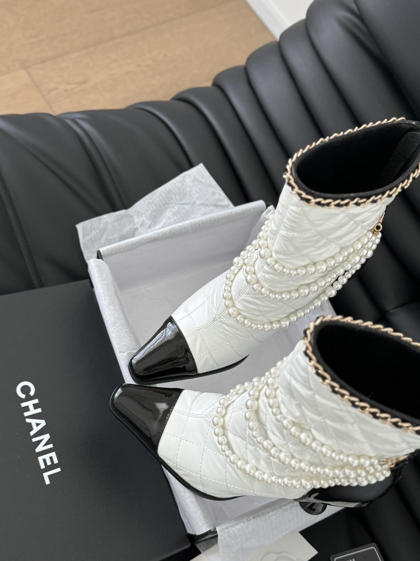 Chane* new autumn/winter boots-white