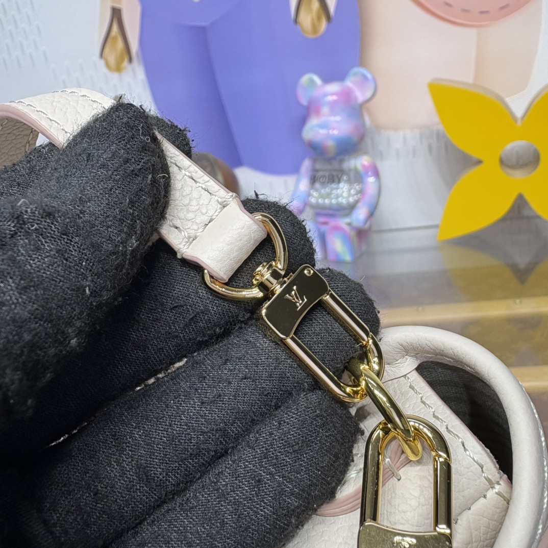 LV M13642 Nano Diane