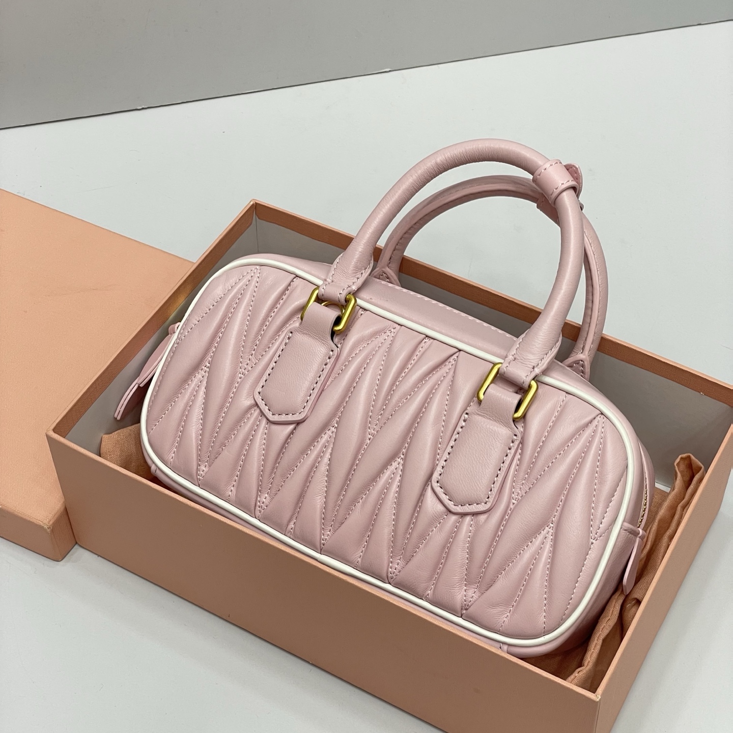 MIU MIU New Baguette Bag