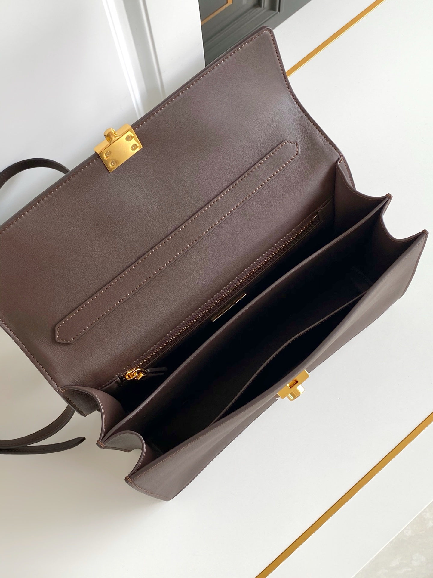 Prada-Soft Grain Calfskin | Model: 1BN023