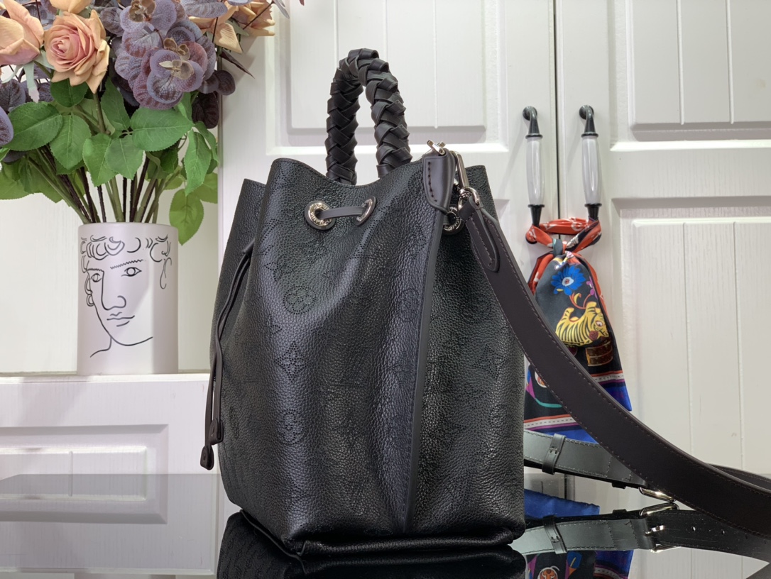 【【MURIA handbag】 M55801 black (hollow)