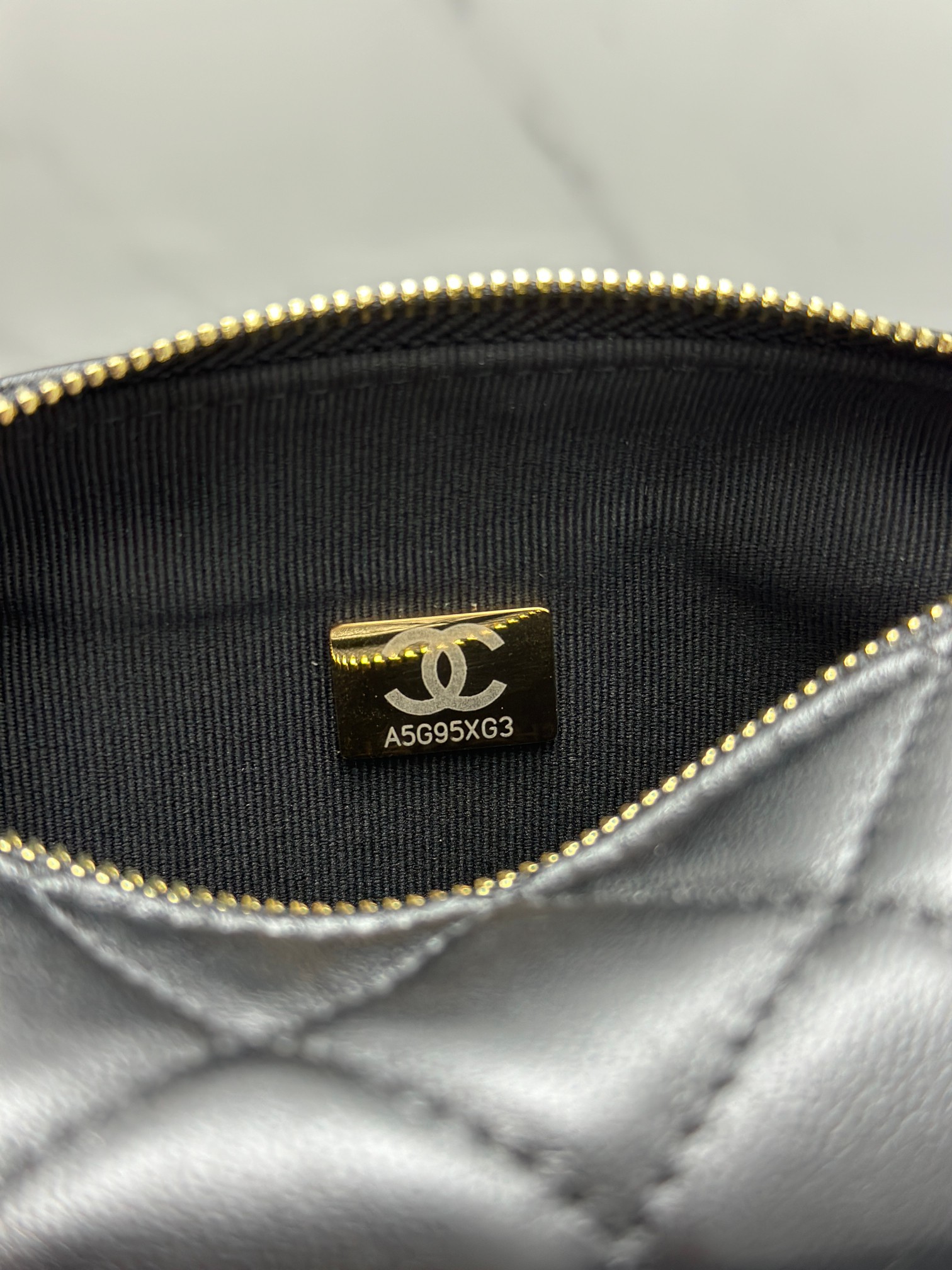 24K camera bag small black