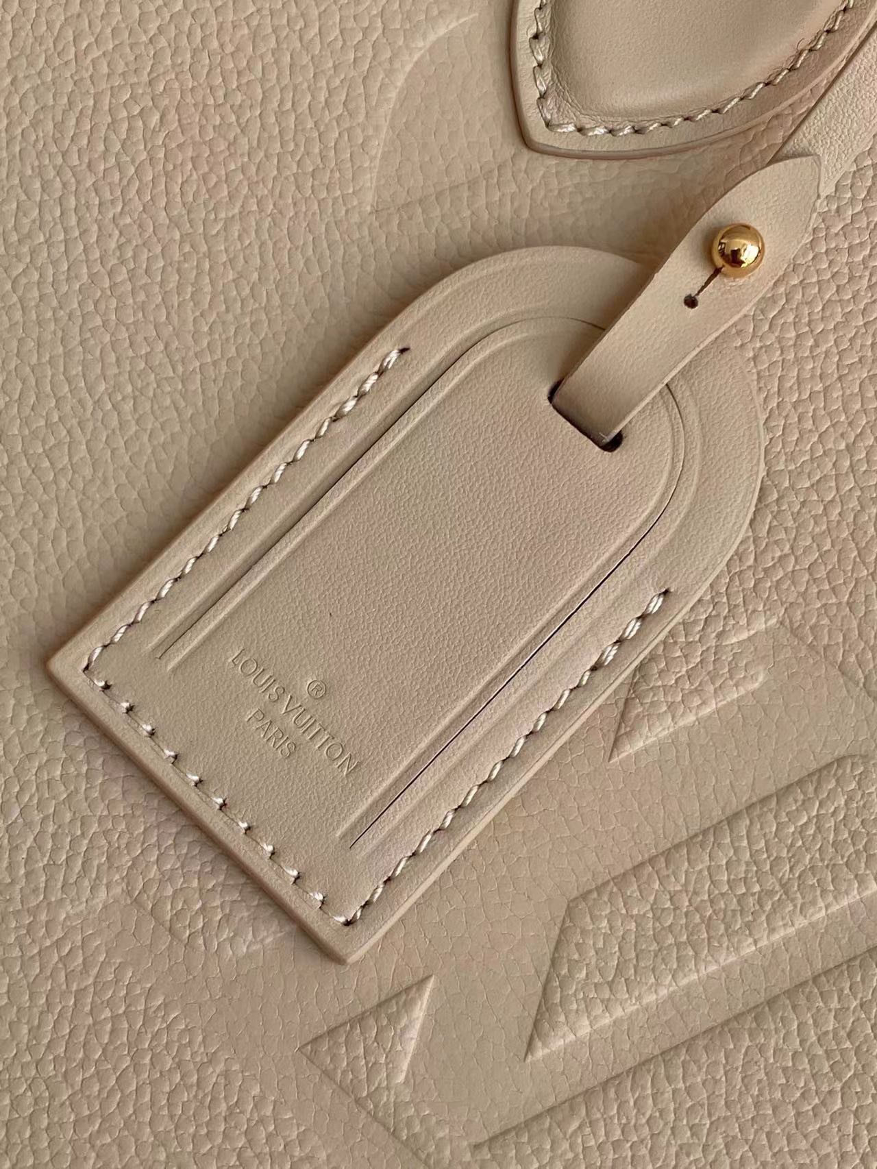 Louis Vuitton M14255 OnTheGo MM sand