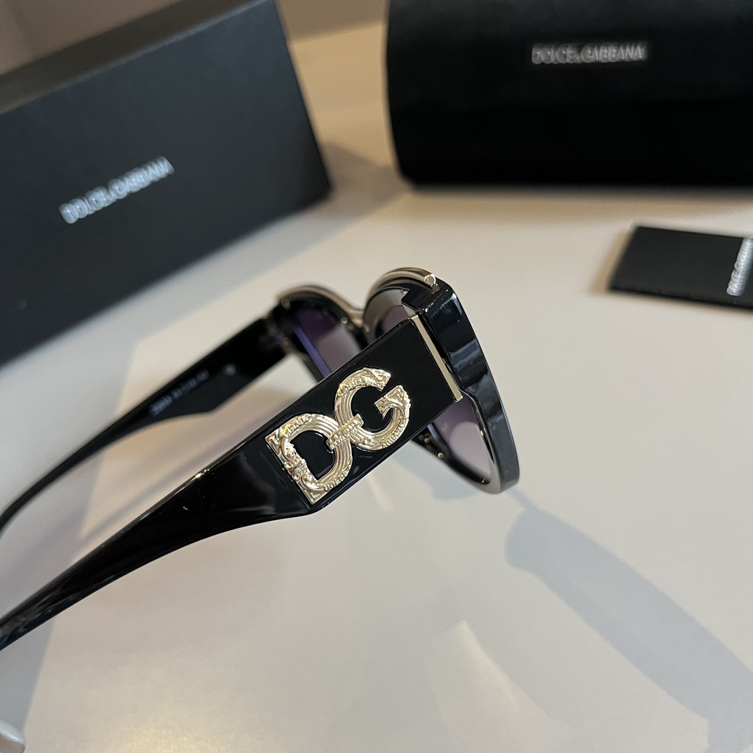 DOLCE & GABBANA Sunglasses