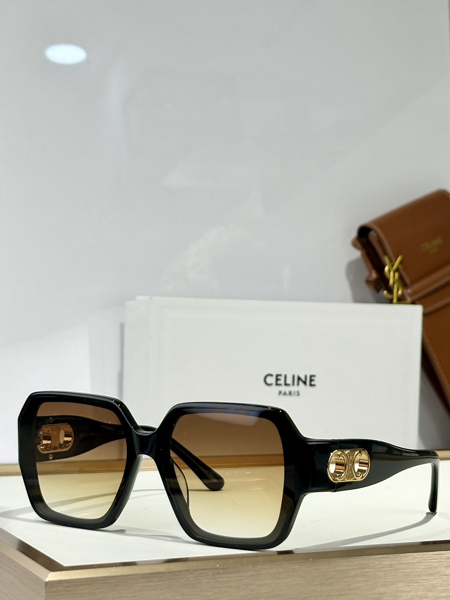 CELINE -CL40251U