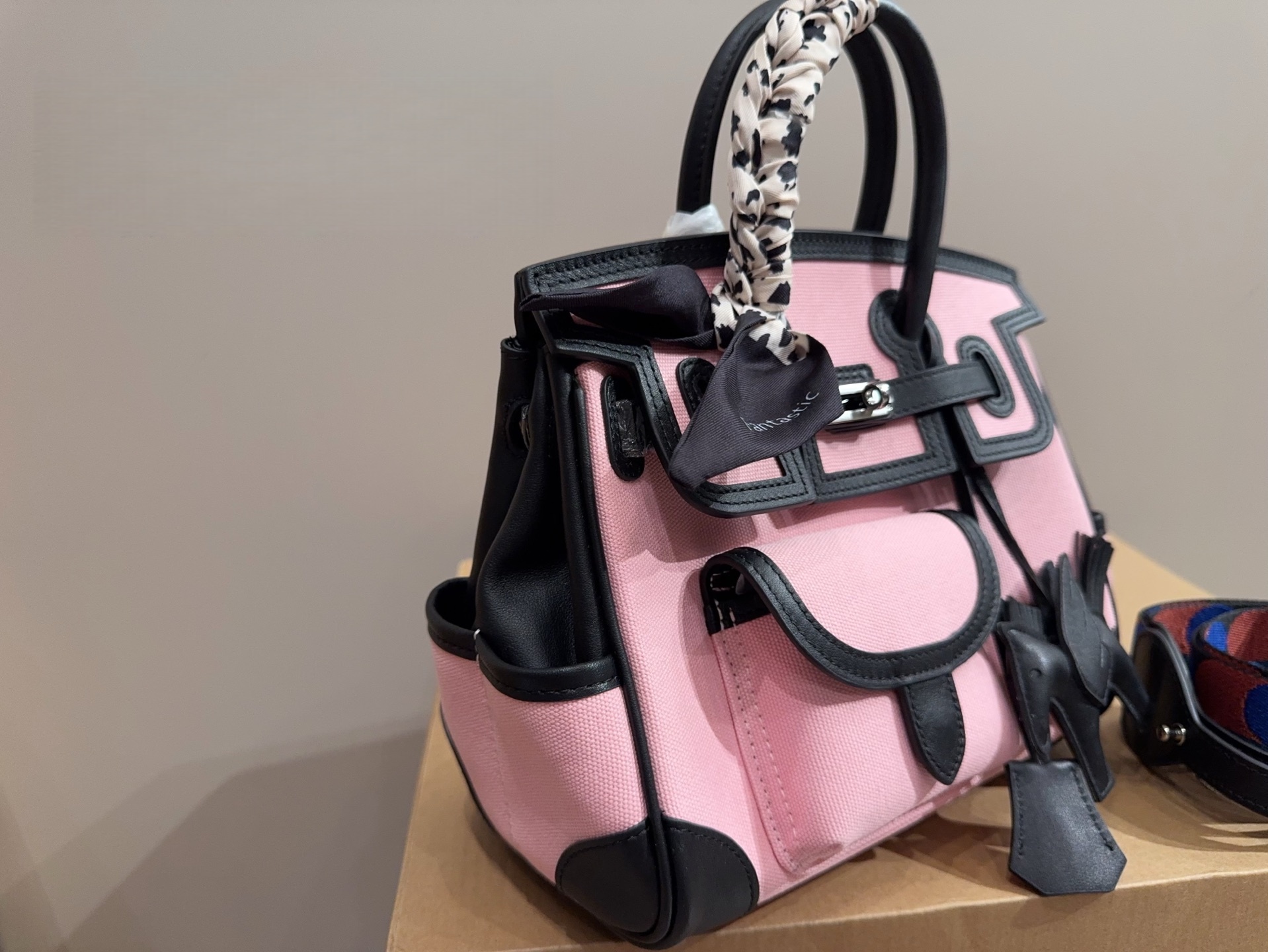 Hermes Travel Bag Cargo 35 Pink/Black