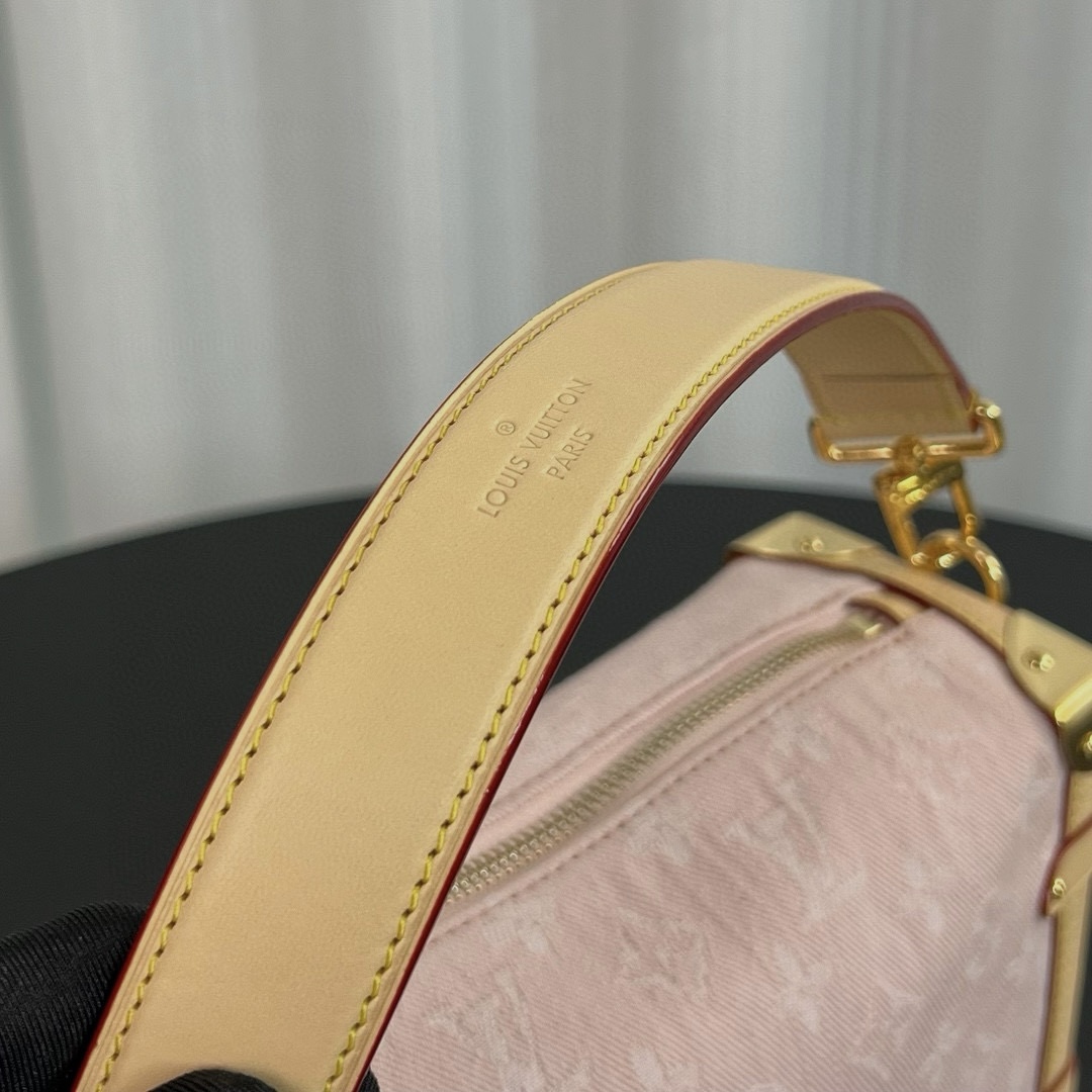 Louis Vuitton M12428 Side Trunk MM Bag