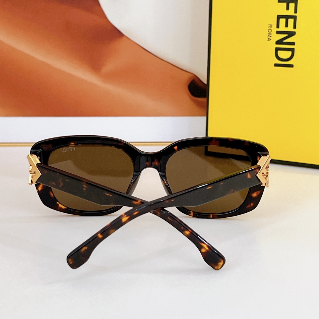 FENDI -MOD：FE40138I