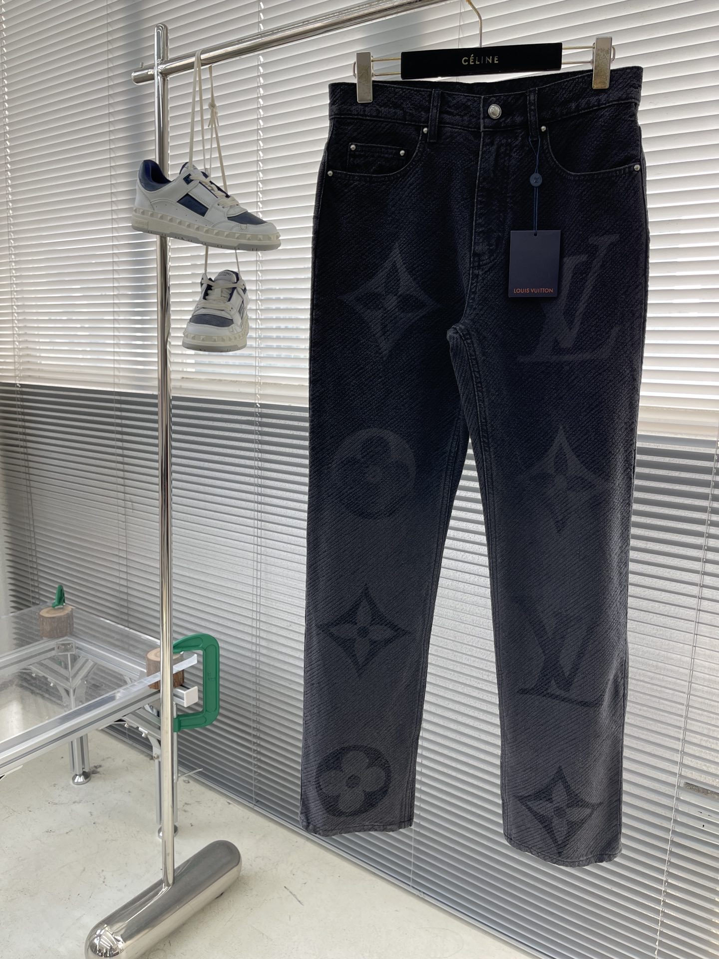 Louis Vuitton 2024 Fall/Winter New Logo Denim Pants