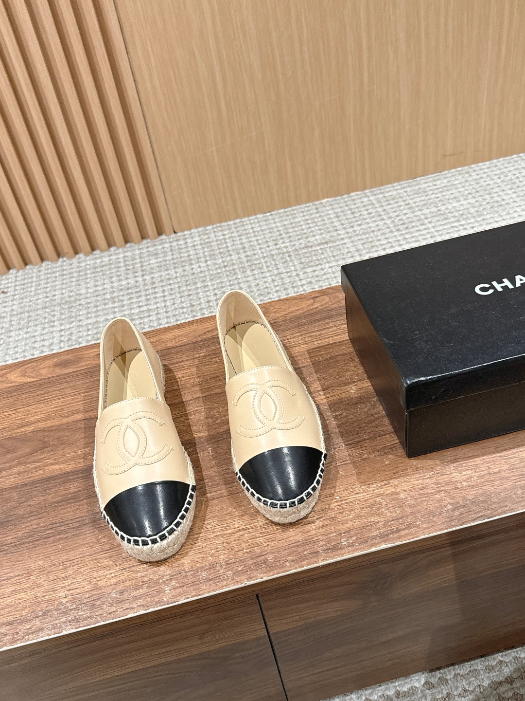 Chanel Espadrilles-Beige