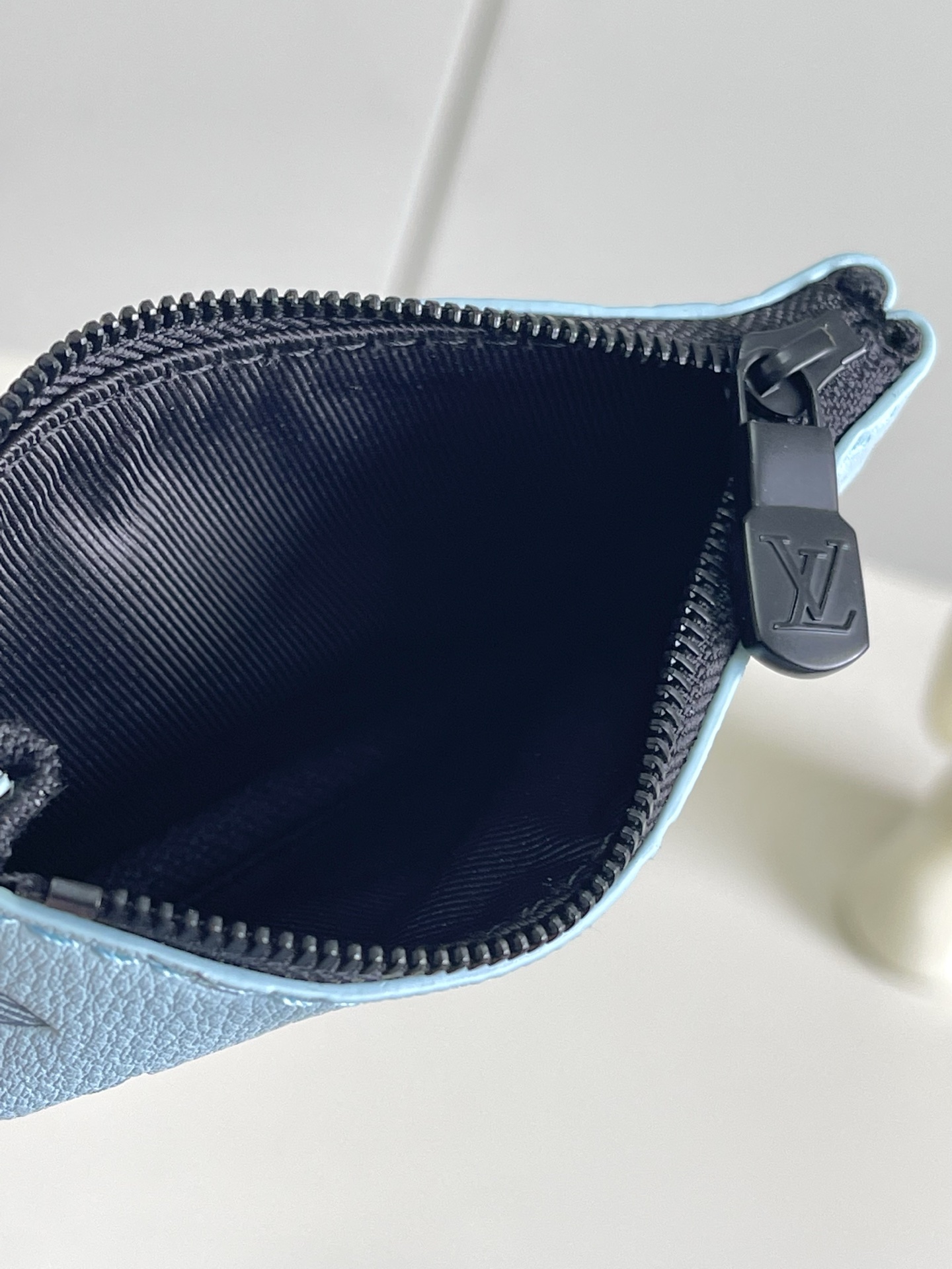 LC-M14781 Trio Messenger